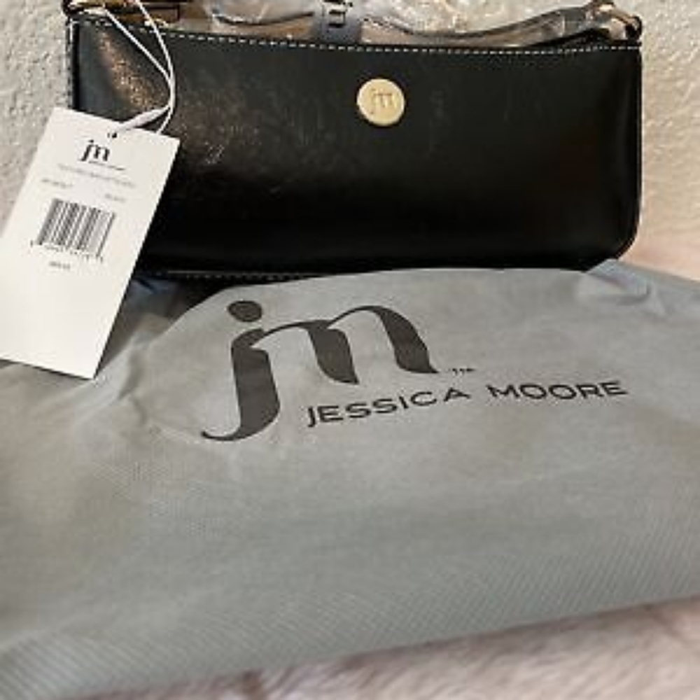 Jessica Moore Textured Baguette Bag